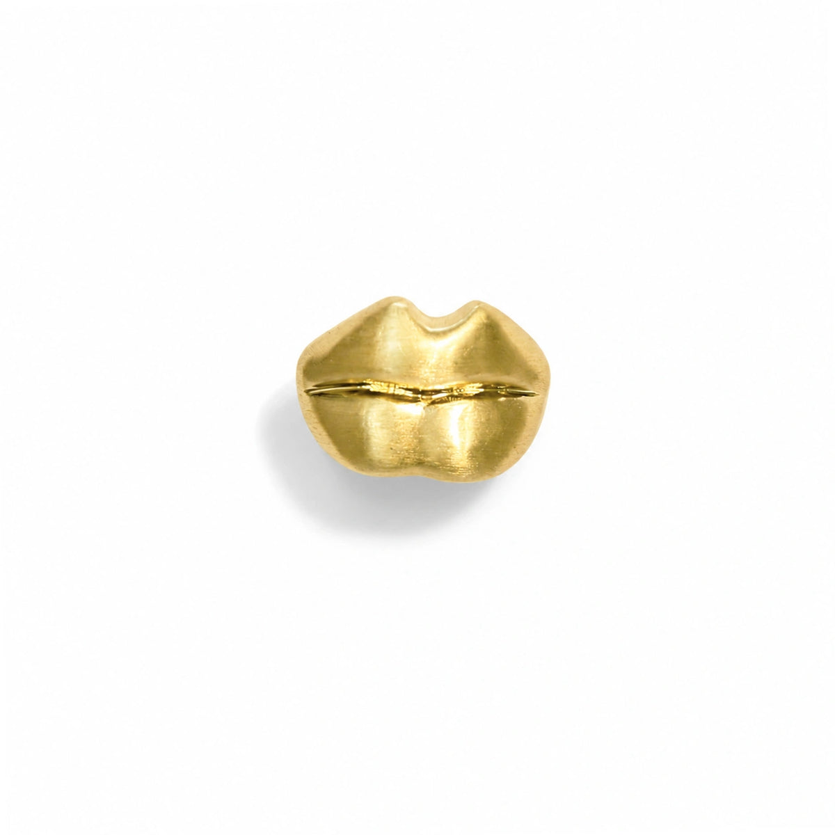 Sculpted Lips Statement Ring